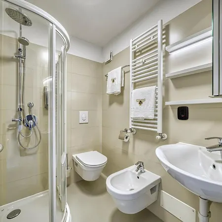Apartment - Via Panoramica 38 - - Pool & Amazing Lakeview *